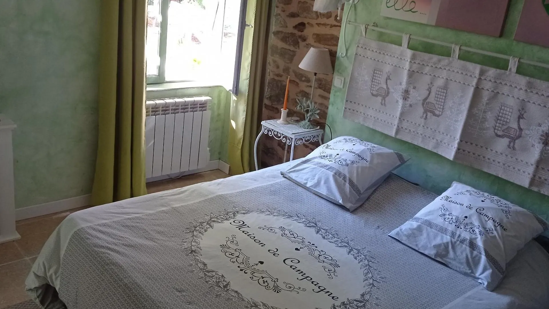 Casteljosse - Nature Calme Et Serenite Bed & Breakfast Viala-du-Tarn 0*,  France