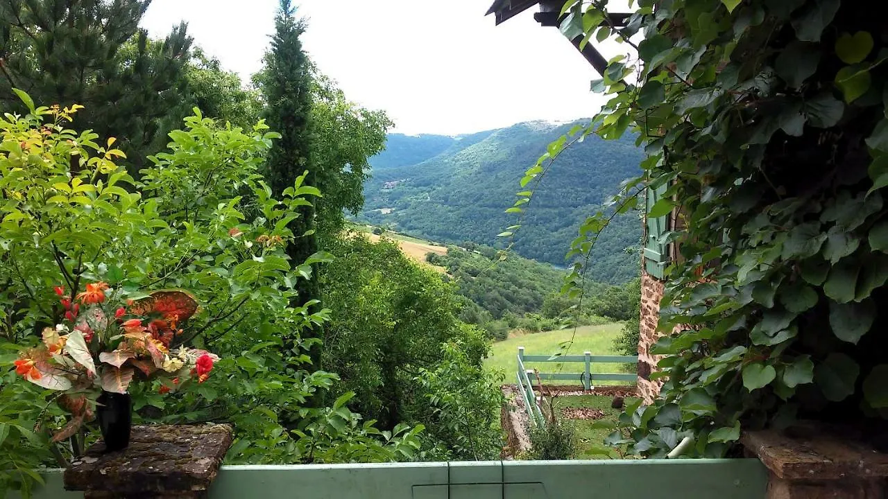 Casteljosse - Nature Calme Et Serenite Bed & Breakfast Viala-du-Tarn